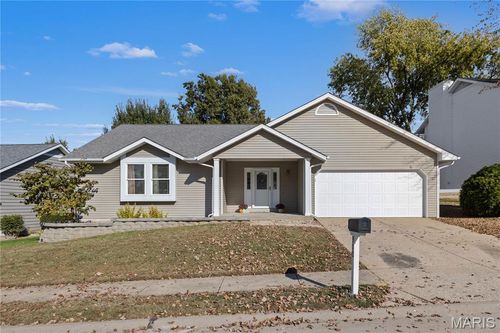 970 Whispering Ridge Lane, St Peters, MO, 63376 | Card Image
