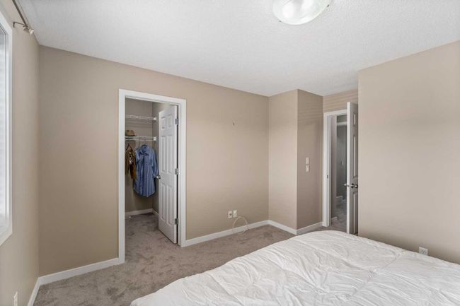 1587 New Brighton Drive Se, Home with 3 bedrooms, 2 bathrooms and 2 parking in Calgary AB | Image 15