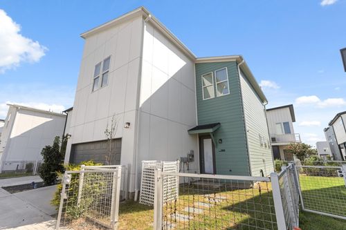 9818 Mockingbird Hill Ln, Houston, TX, 77080-3050 | Card Image