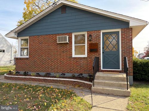 200 E 9th Ave, GLENDORA, NJ, 08029-1538 | Card Image