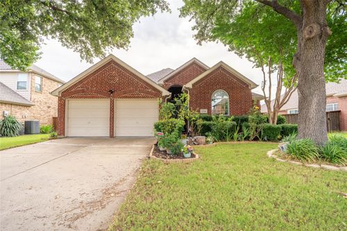 2324 Crestridge Dr, Little Elm, TX, 75068-6662 | Card Image