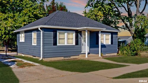 307 N 4th St, Dunlap, IL, 61525-9775 | Card Image