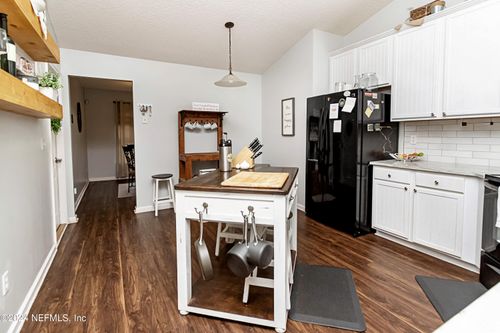 11950 Sands Pointe Ct, MACCLENNY, FL, 32063-6054 | Card Image