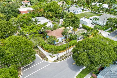 1915 Lake Avenue, West Palm Beach, FL, 33401 | Card Image
