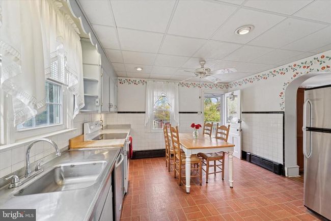 2617 Springfield Rd, House other with 5 bedrooms, 2 bathrooms and null parking in BROOMALL PA | Image 13