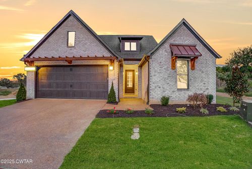 70 Kings Pond Cv, Jackson, TN, 38305-3693 | Card Image