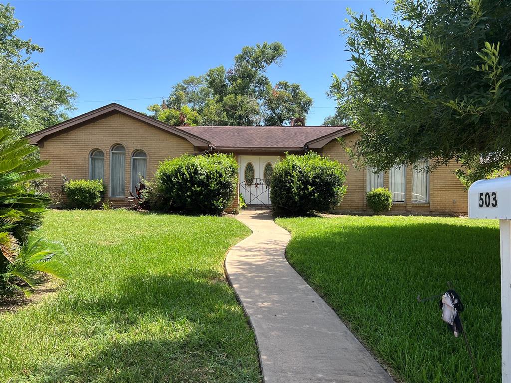 Yaupon St, Richwood, TX 77531