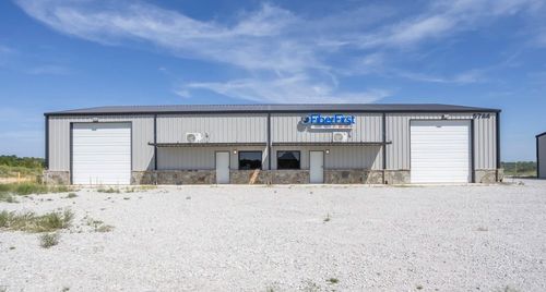 5840 N Fm 51, Weatherford, TX, 76085-9304 | Card Image