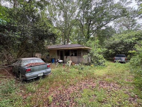 33 Robert Rd, Picayune, MS, 39466-8128 | Card Image
