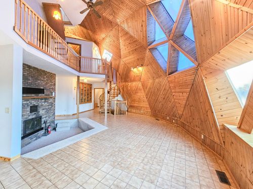 33285 Ocean Ave, Redwood Falls, MN, 56283-2760 | Card Image