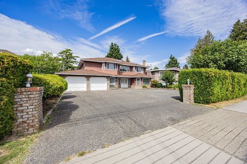 4131 Blundell Rd, Richmond, BC, V7C1G7 | Card Image