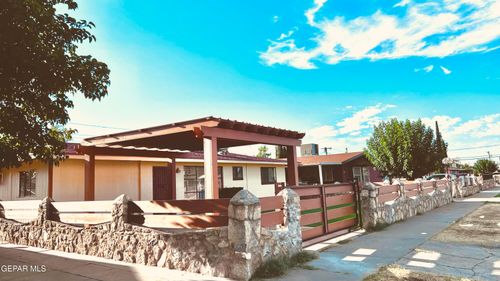 9132 Mount Etna Dr, El Paso, TX, 79924-7016 | Card Image