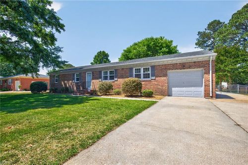 436 Fairfield Dr, Chesapeake, VA, 23322-3924 | Card Image