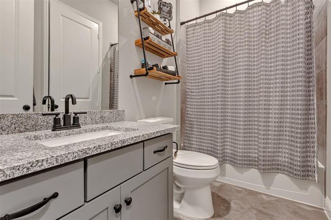 Second full bath has tub/shower | Image 15