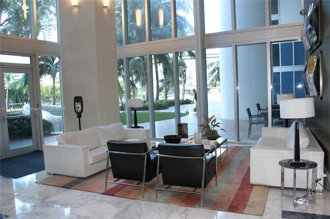 APT-3606 - 185 Sw 7 Th St, Condo with 0 bedrooms, 1 bathrooms and null parking in Miami FL | Image 10