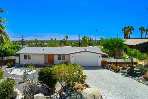 2360 N Palermo Dr, Palm Springs, CA, 92262-2738 | Card Image