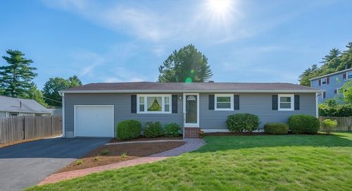 28 Nottingham Dr, Nashua, NH, 03062-3136 | Card Image