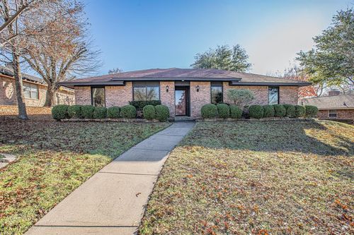 512 Bluebird Lane, Desoto, TX, 75115 | Card Image