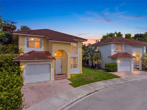417 Kelly Ln, Weston, FL, 33326-3424 | Card Image