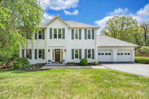2932 W Club Dr, Salem, VA, 24153-6826 | Card Image