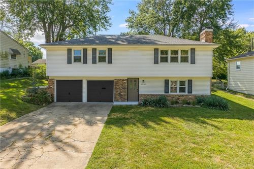 9109 E 89th St, Kansas City, MO, 64138-4524 | Card Image