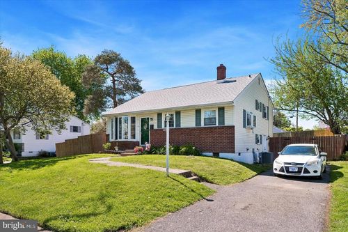 5 Stuart Dr, ASTON, PA, 19014-2123 | Card Image