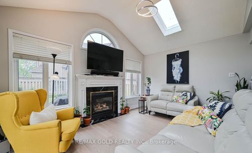 44 Ribbon Dr, Brampton, ON, L6R2C5 | Card Image