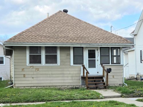 322 8th St Nw, Mason City, IA, 50401-2010 | Card Image