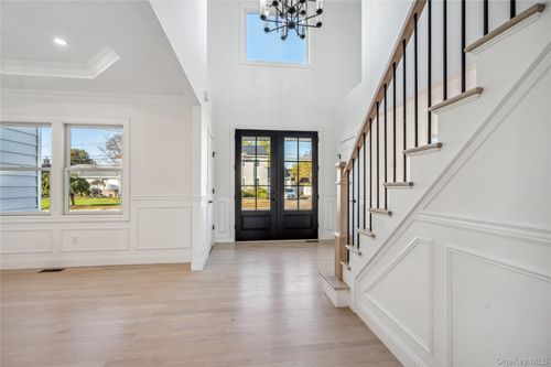 27B Belmont Circle, Oyster Bay, NY, 11791 | Card Image