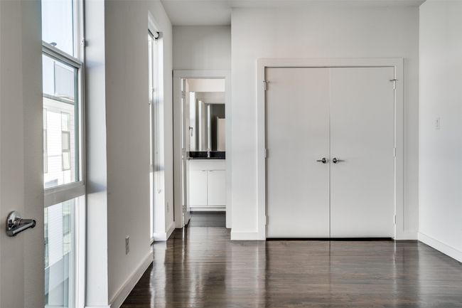 E - 4901 Live Oak St, Townhouse with 2 bedrooms, 3 bathrooms and null parking in Dallas TX | Image 14