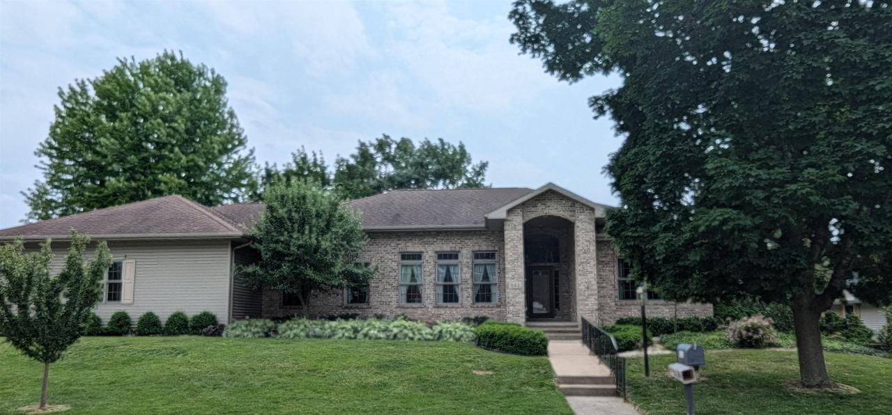 Emerson St, Neenah, WI 54956