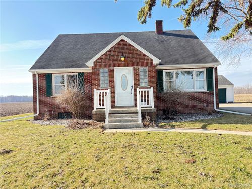 11420 E Curtis Rd, Frankenmuth, MI, 48734-9561 | Card Image