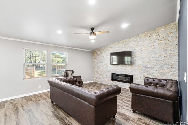 5273 Savannah Way, House other with 3 bedrooms, 2 bathrooms and null parking in Von Ormy TX | Image 12