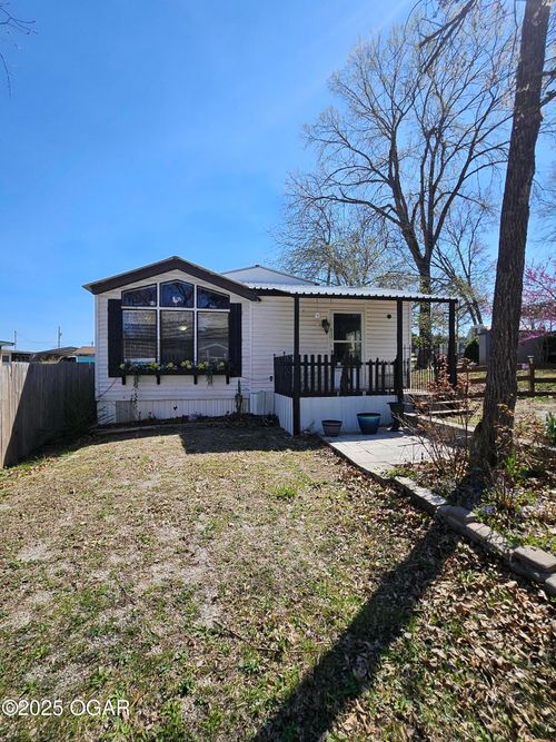 118 Woodward Dr, BRANSON, MO, 65616-8837 | Card Image