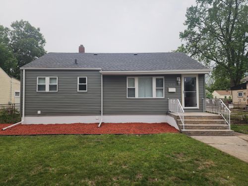 568 Clinton St, Gary, IN, 46406-1414 | Card Image