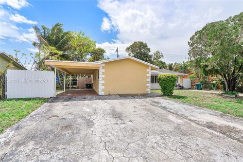 a-5320 Nw 15th Ct, Lauderhill, FL, 33313-5464 | Card Image