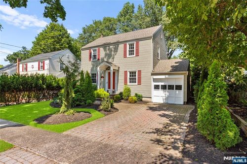 296 Wales Ave, River Edge, NJ, 07661-1521 | Card Image