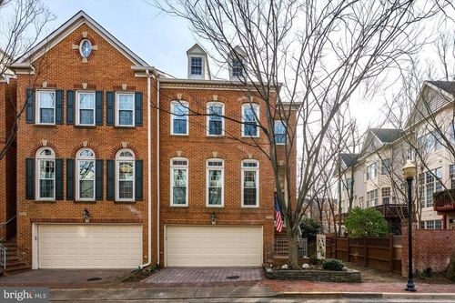 4916 Waple Ln, ALEXANDRIA, VA, 22304-7722 | Card Image