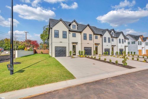 8 Taverly Dr, Greenville, SC, 29605-4570 | Card Image