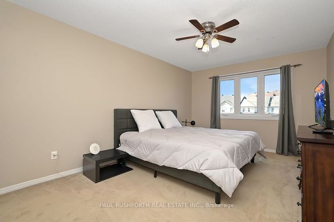 4587 Ogilvie Walk Cres, House attached with 3 bedrooms, 3 bathrooms and 2 parking in Gloucester ON | Image 15