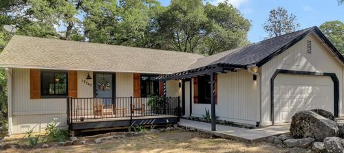 17742 Silver Pine Dr, Penn Valley, CA, 95946-9586 | Card Image
