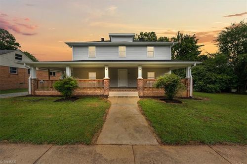 805 W 5th Ave, Lexington, NC, 27292-2803 | Card Image