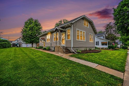 622 Woodward St, Beecher, IL, 60401-6673 | Card Image