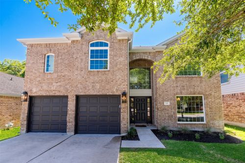 525 Golden Creek Dr, Round Rock, TX, 78665-7916 | Card Image