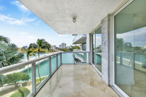 apt-403-10 Venetian Way, Miami Beach, FL, 33139-8831 | Card Image