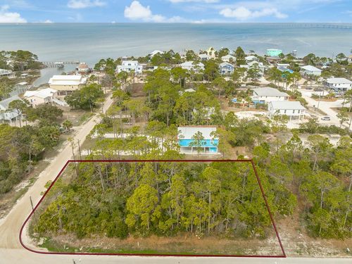 741 W Bay Shore Dr, St. George Island, FL, 32328 | Card Image
