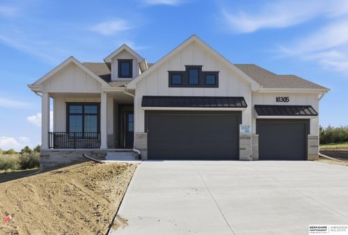10305 Carpenter St, Papillion, NE, 68046-5993 | Card Image