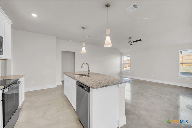 1127 Lexington Dr, House other with 4 bedrooms, 2 bathrooms and null parking in Copperas Cove TX | Image 15