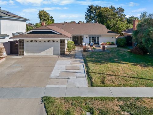 9446 Gardenia Ave, Fountain Valley, CA, 92708-2221 | Card Image