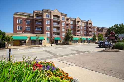 408-570 Crescent Boulevard, Glen Ellyn, IL, 60137 | Card Image